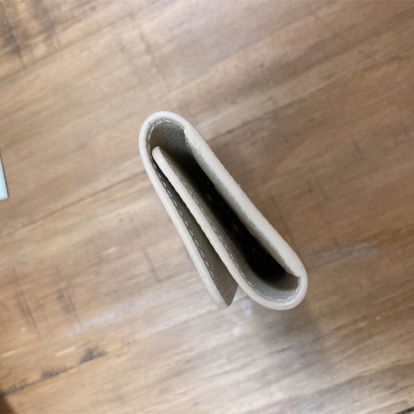 Louis Vuitton N60386  4 KEY HOLDER - Picture 3 of 10